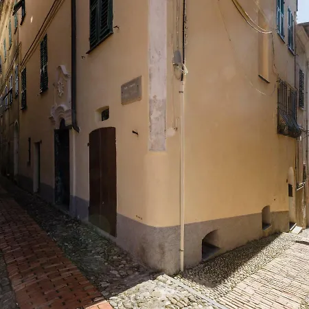 아파트 Antico Borgo Civezza